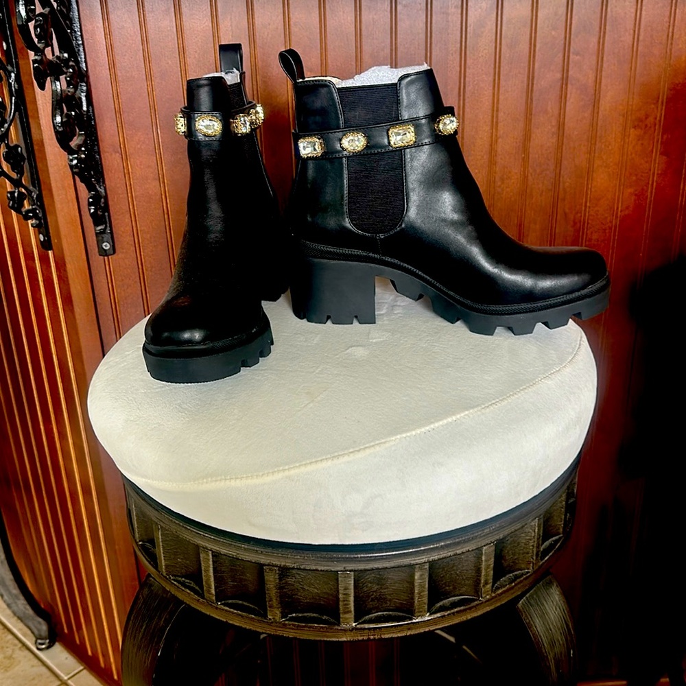 Steve Madden Boots